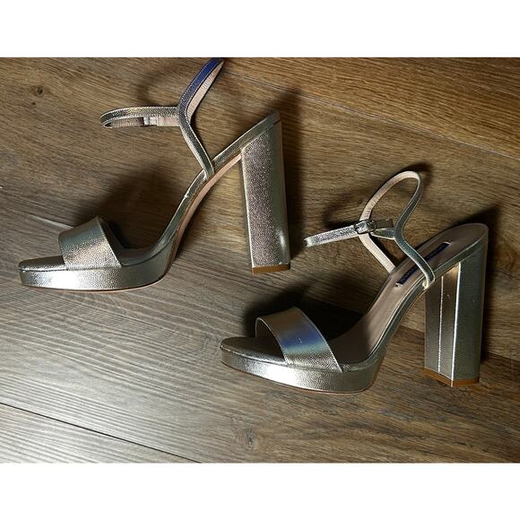 Stuart Weitzman Silver Ankle Strap Block Heel Women's Sandals New in Box - Picture 3 of 9